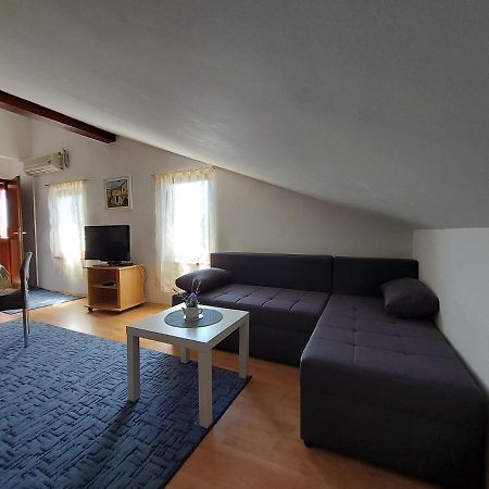 Holiday House Matko Gabonjin Екстер'єр фото